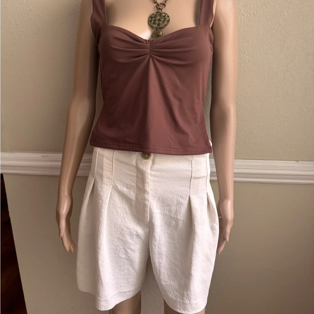 Wilfred  Women's White Pleated Shorts size 8 USED - Picture 4 of 9